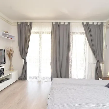 Fuer 4 Personen Ca 49 Qm In Fazana, Istrien Istrische Riviera Valbandon